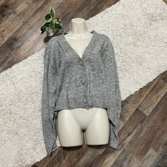 H&M Medium Gray Pearl Detailing Button Down V Neck Wool Blend Cardigan Sweater - Picture 1 of 5